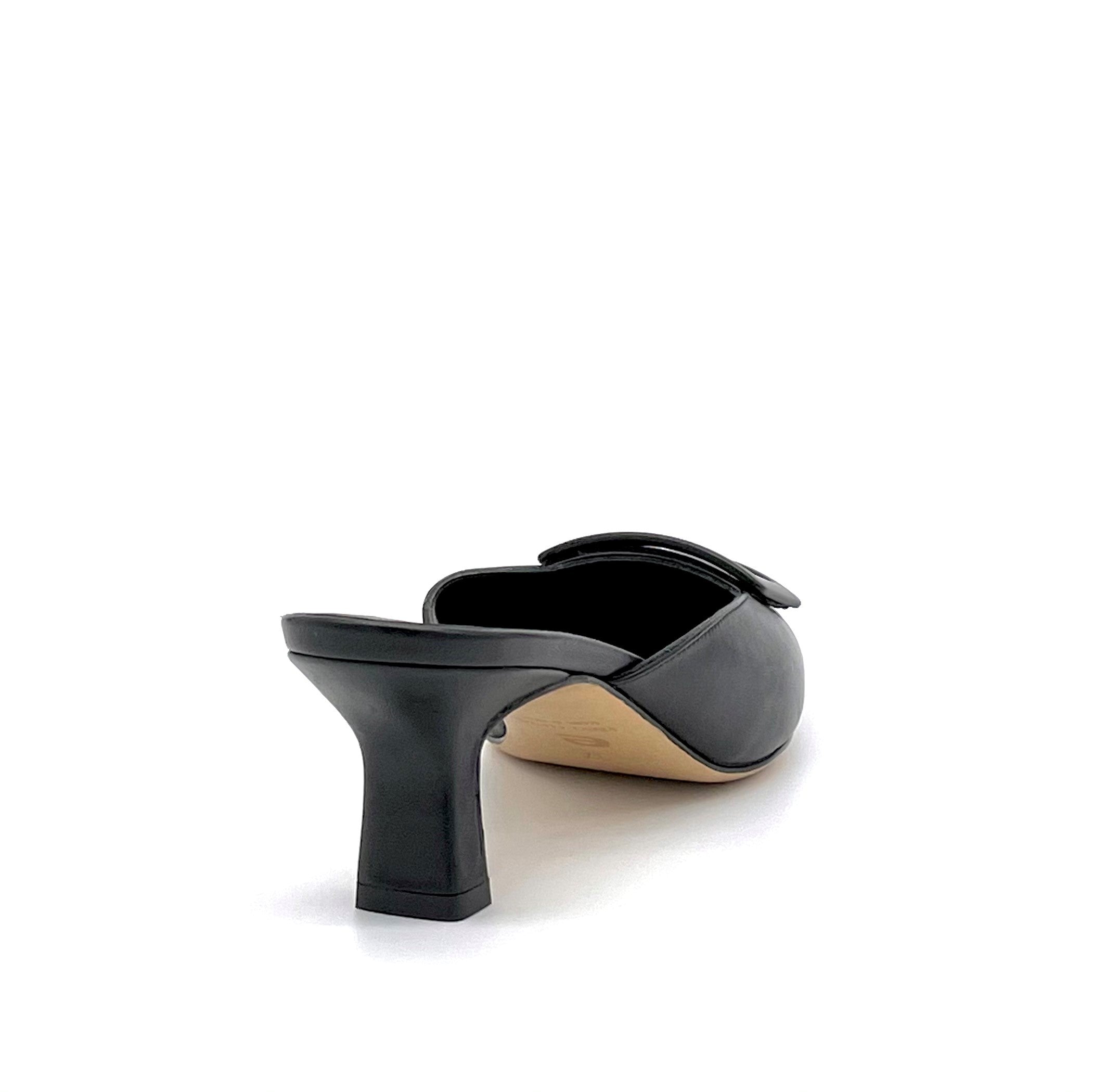 Elata 11156B sabot cuir noir à boucle