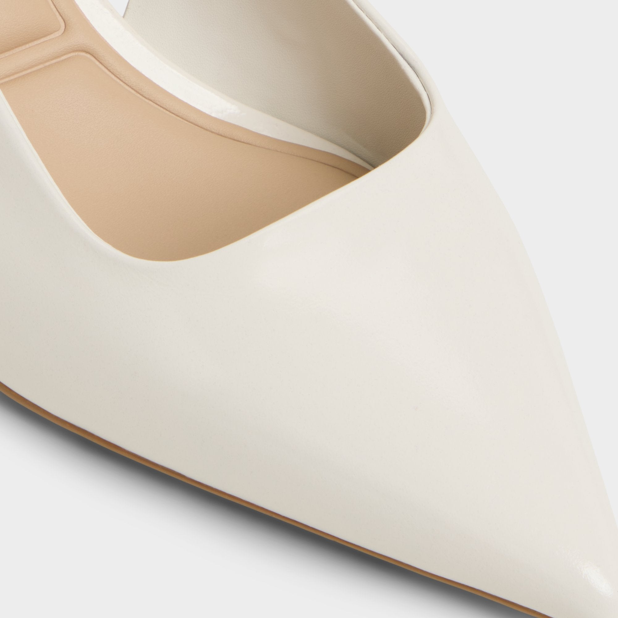 ALDO Adan escarpins vernis petit talon