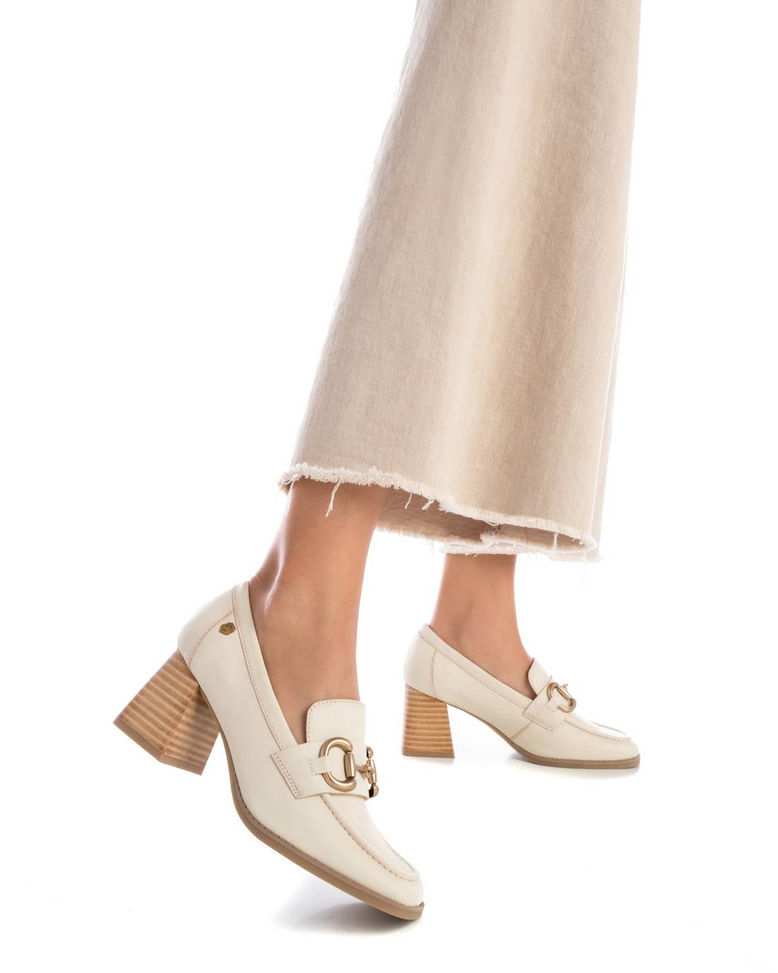 Carmela 16144802 mocassins cuir blanc talon bois