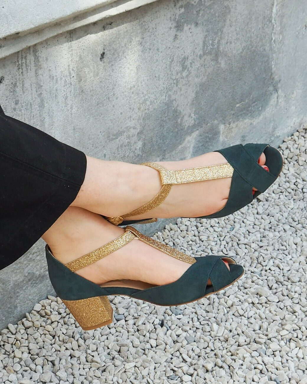 Dessine Moi Un Soulier salomé velours eucalyptus champagne