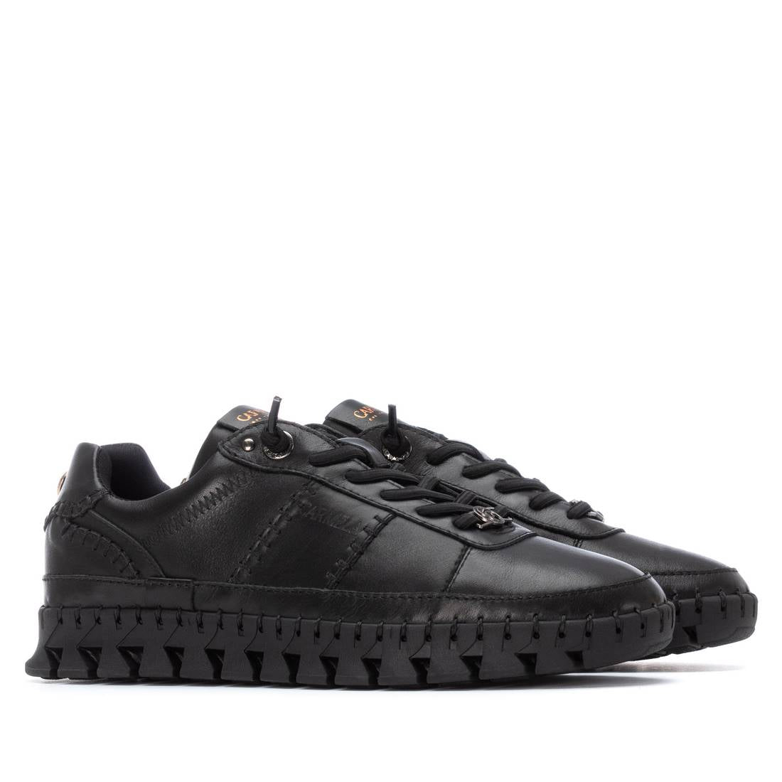 Carmela 16252801 basket cuir noir semelle crantée