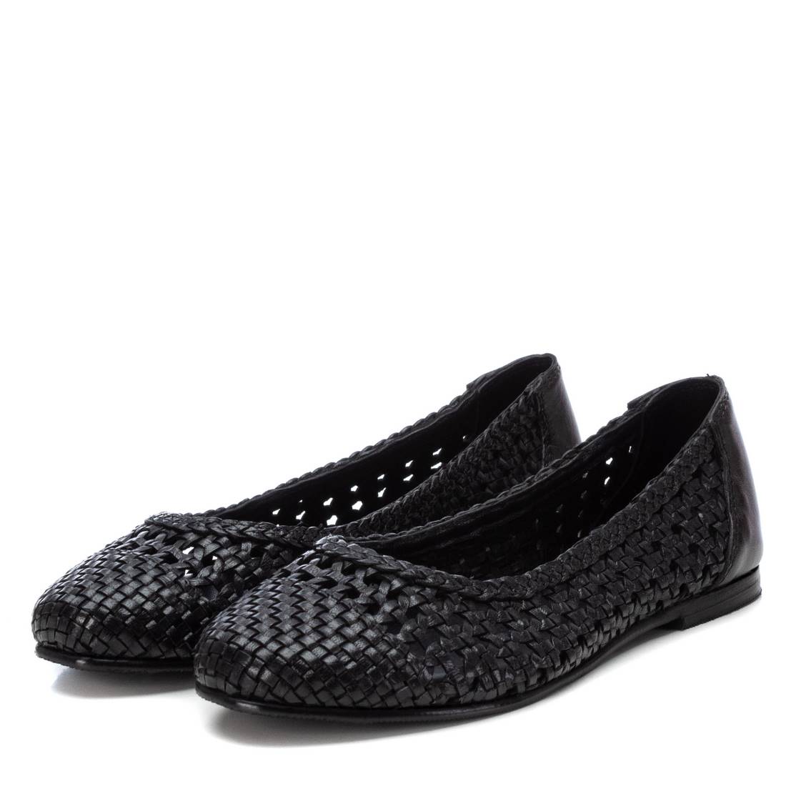 Carmela 16164002 ballerines cuir noir ajouré plat