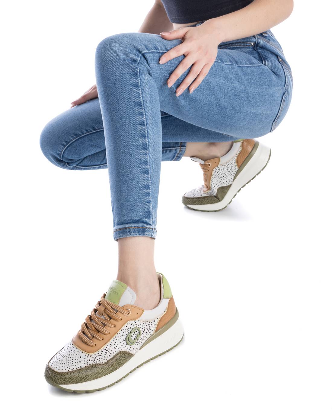 Carmela 16227204 basket cuir kaki semelle crantée