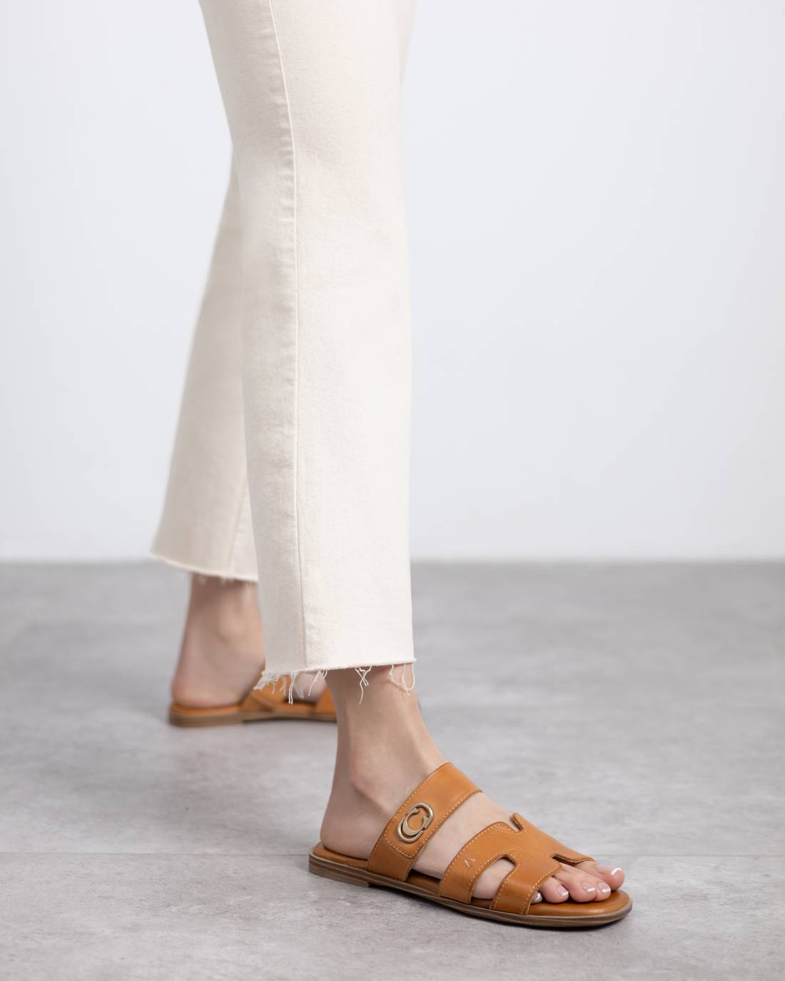 Carmela 16236401 Sandale Femme Cuir Camel Scratch