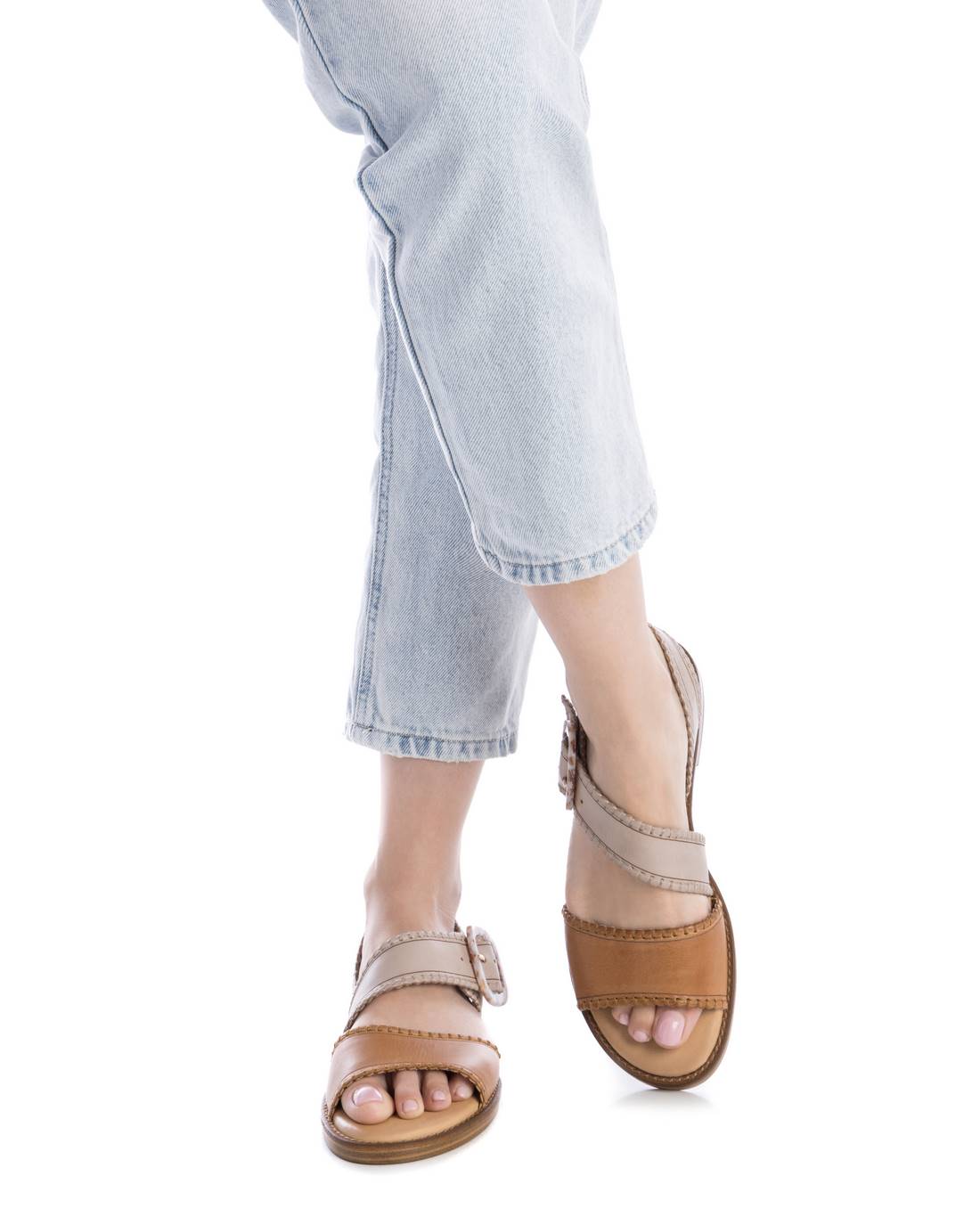 Carmela 16220301 sandales plates cuir camel