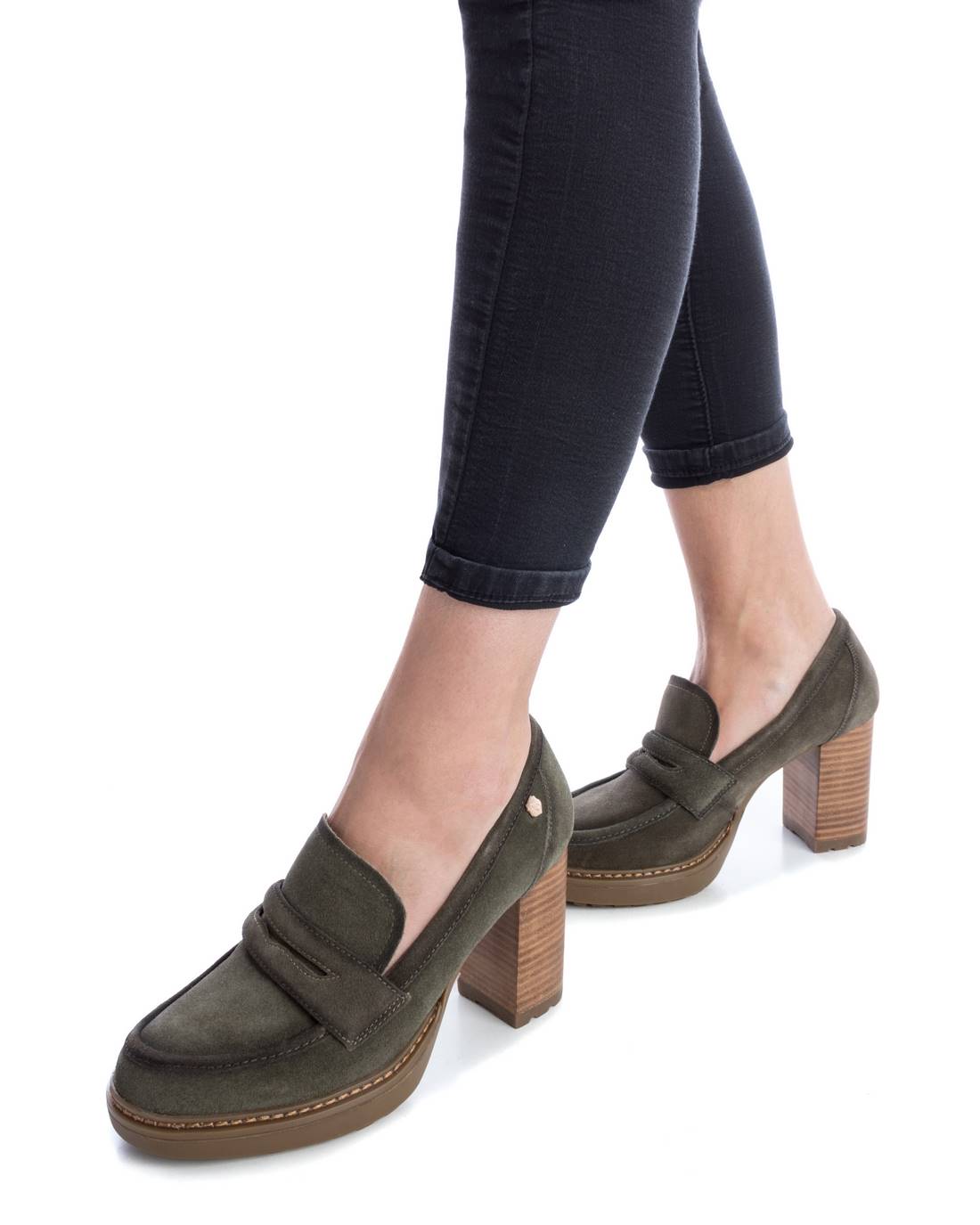 Carmela 16113703 mocassins suède vert talon 8 cm