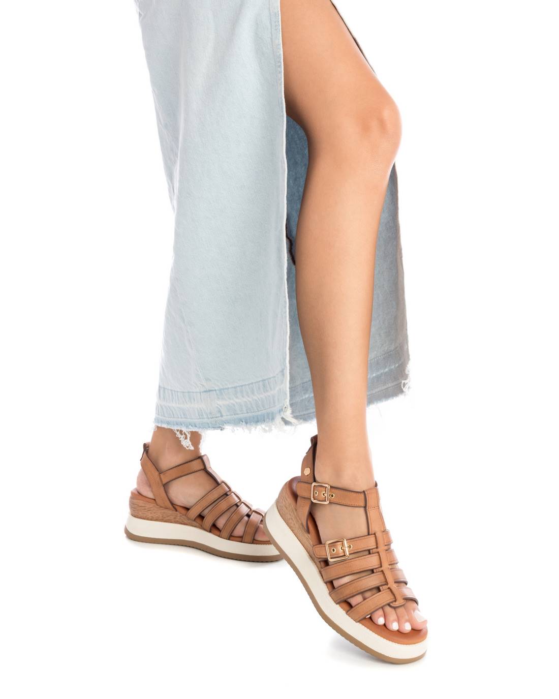 Carmela 16139001 sandales cuir marron compensées