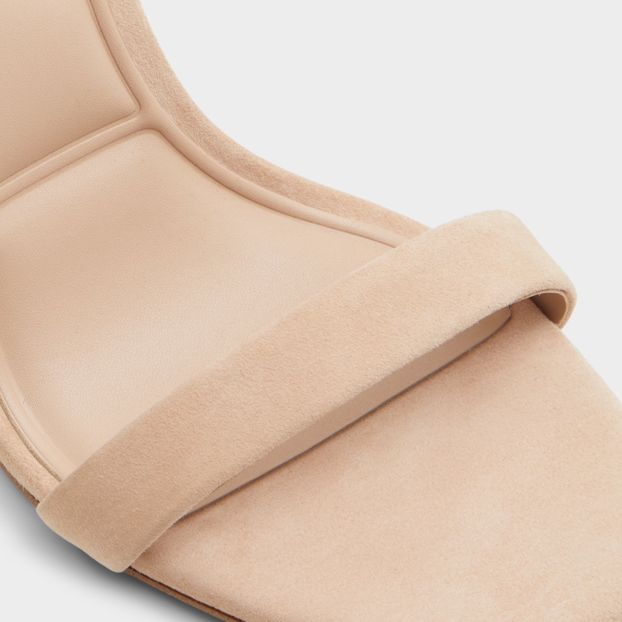 ALDO Hazelia escarpins talon bloc beige