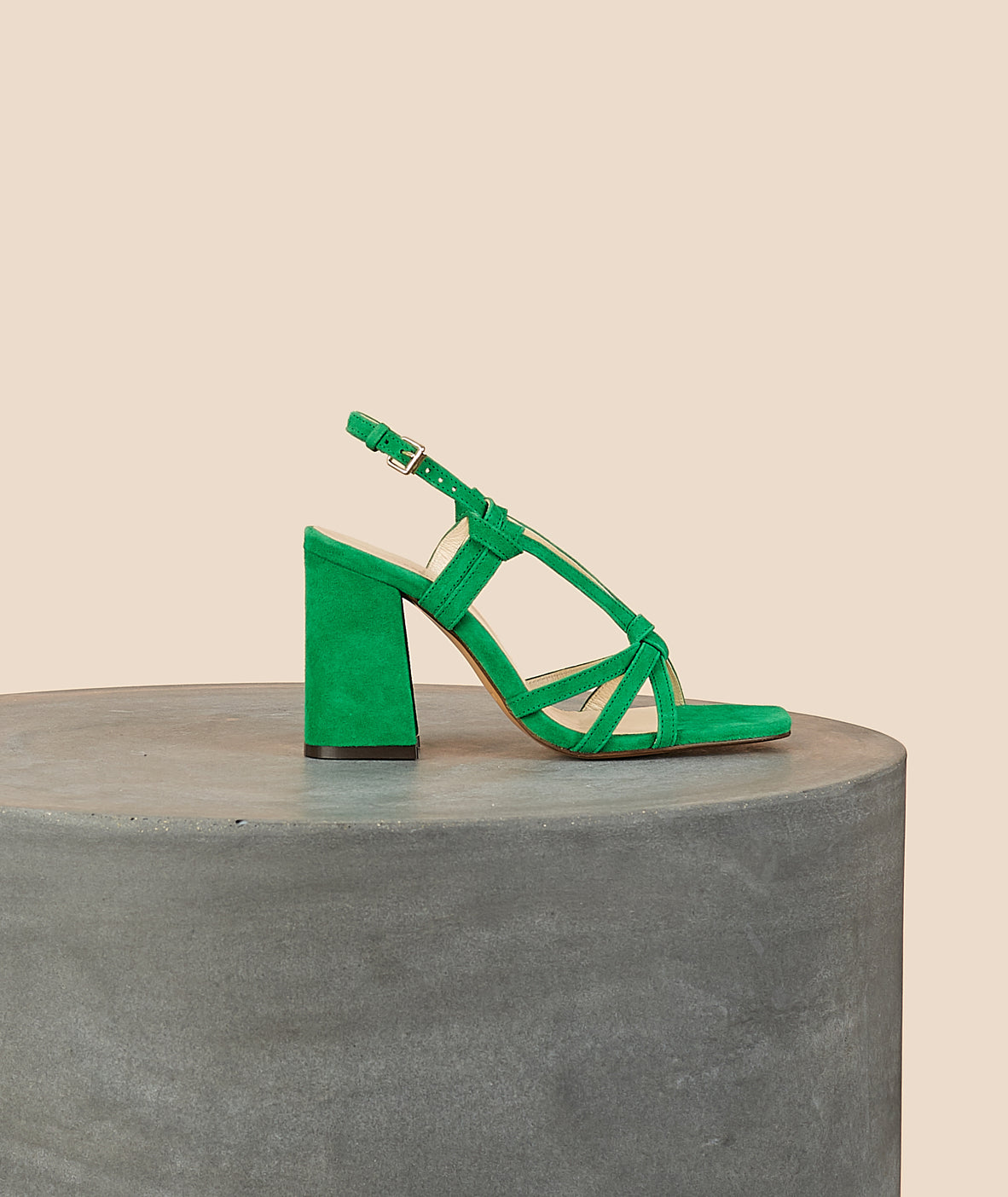 Tila March Noeud sandale daim vert talon 8 cm