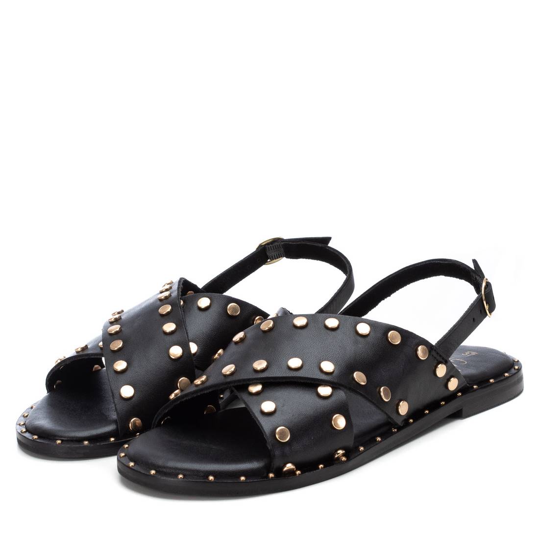 Carmela 16074101 sandale cuir noir cloutée plate