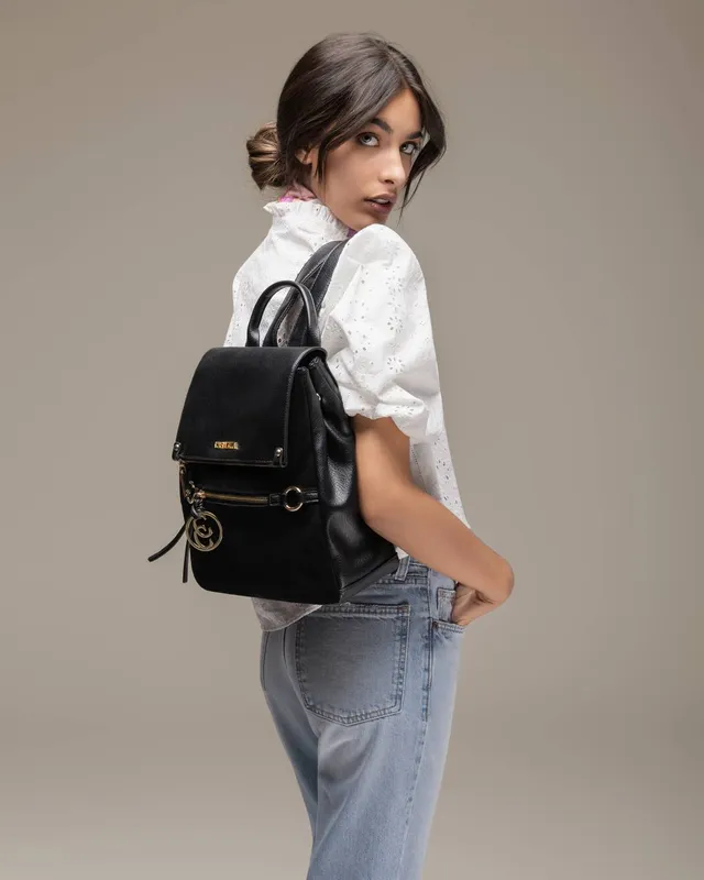 Carmela 18617603 sac à dos femme noir cuir 6 poches