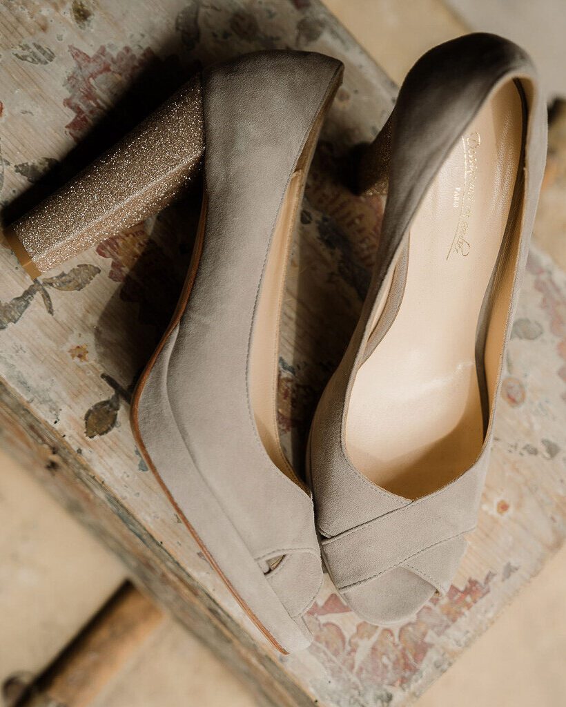 Dessine Moi Un Soulier escarpin ouvert velours gris 41,5 doré