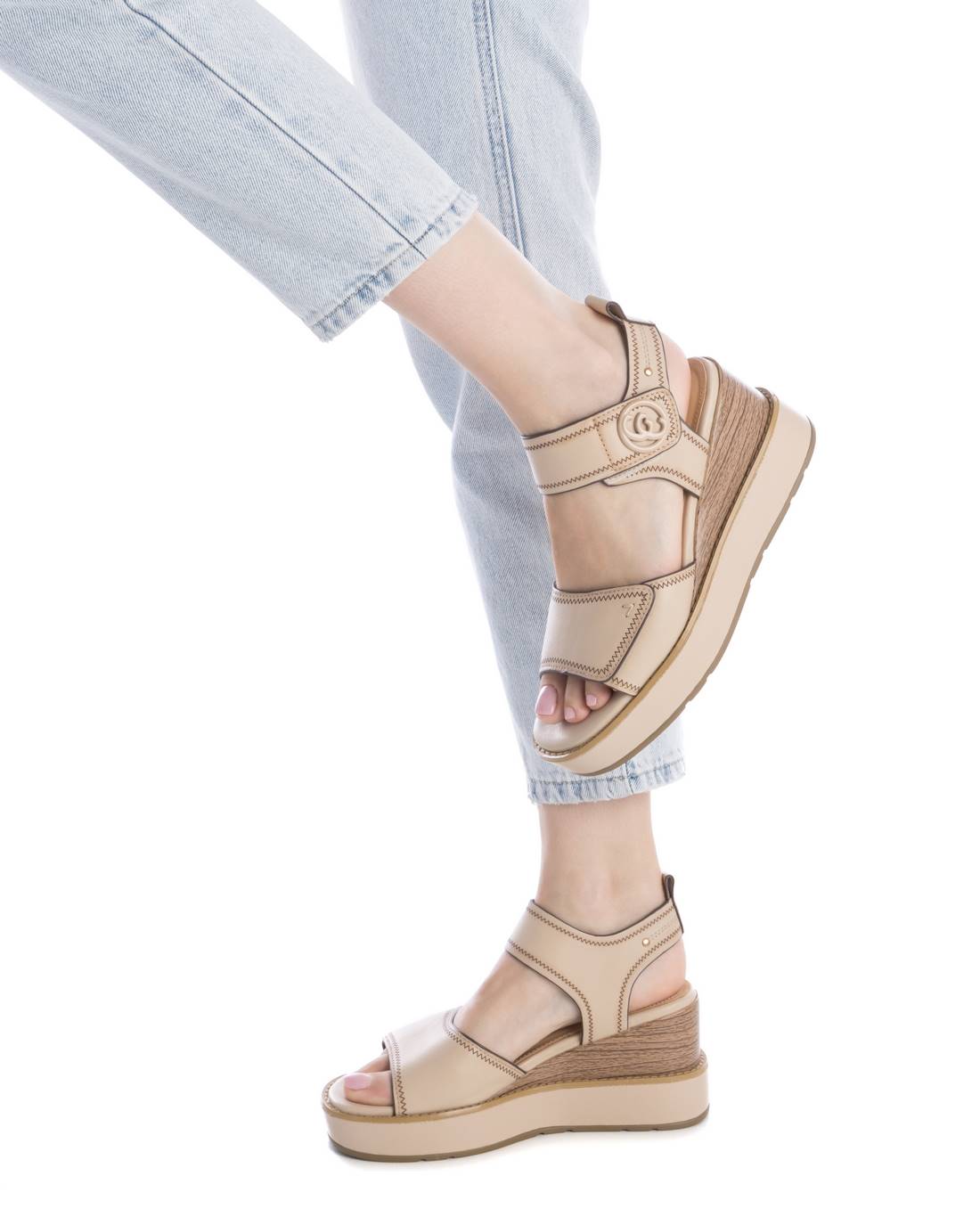 Carmela 16223902 sandales compensées beige cuir 8cm