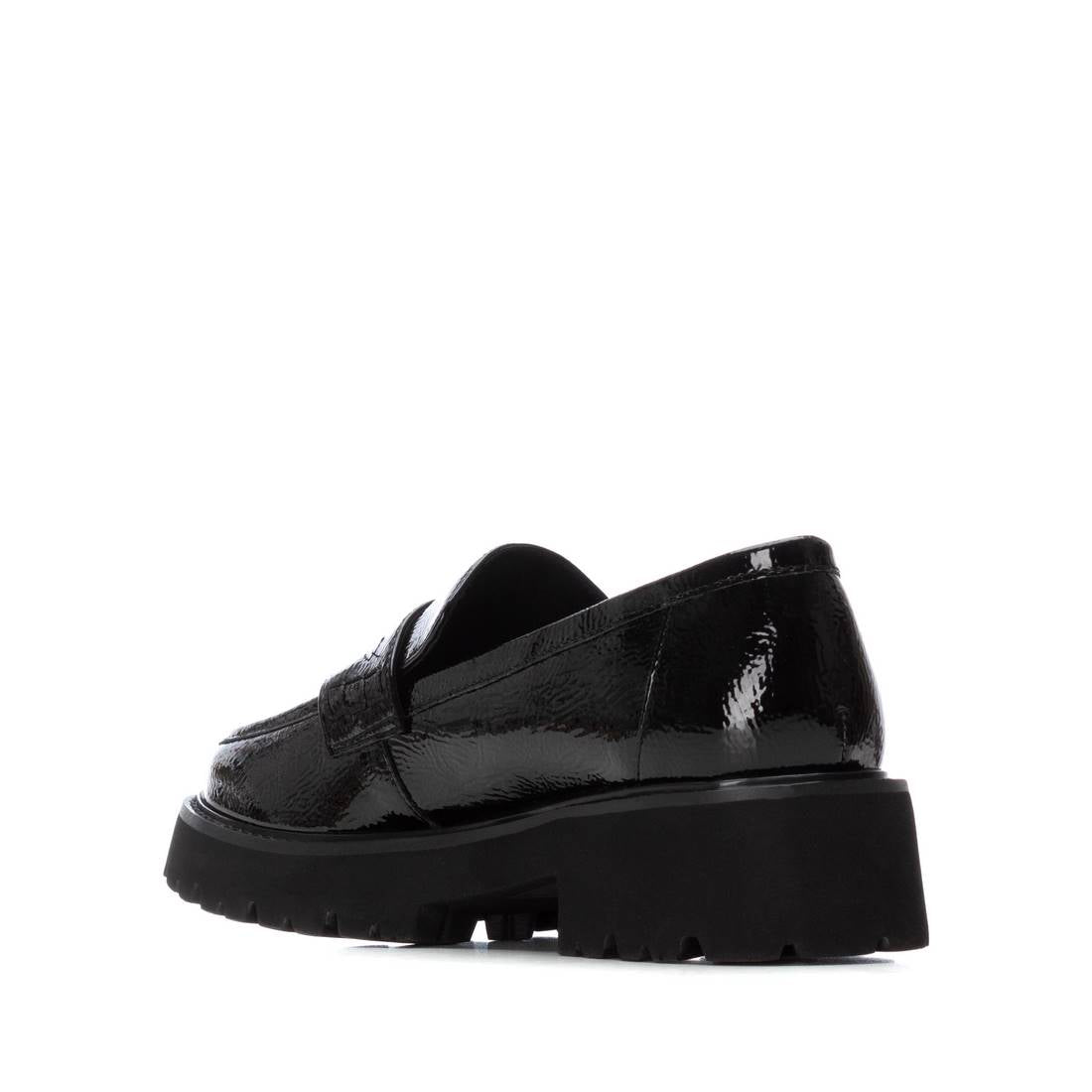 Carmela 16255101 mocassin verni noir plat