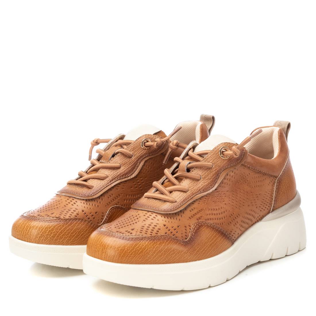 Carmela 16142303 basket cuir marron lacets