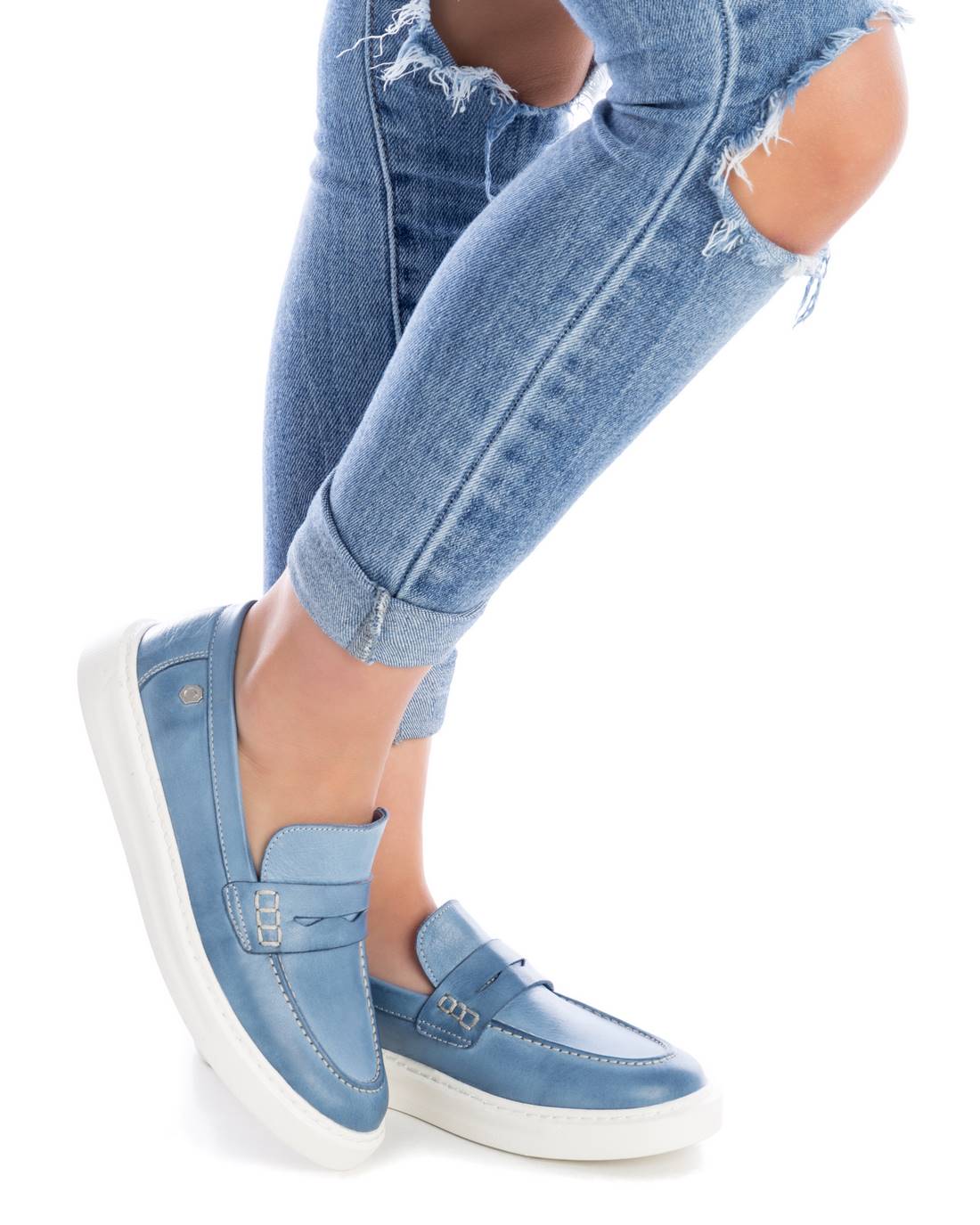 Carmela 16064009 mocassin cuir bleu semelle gomme