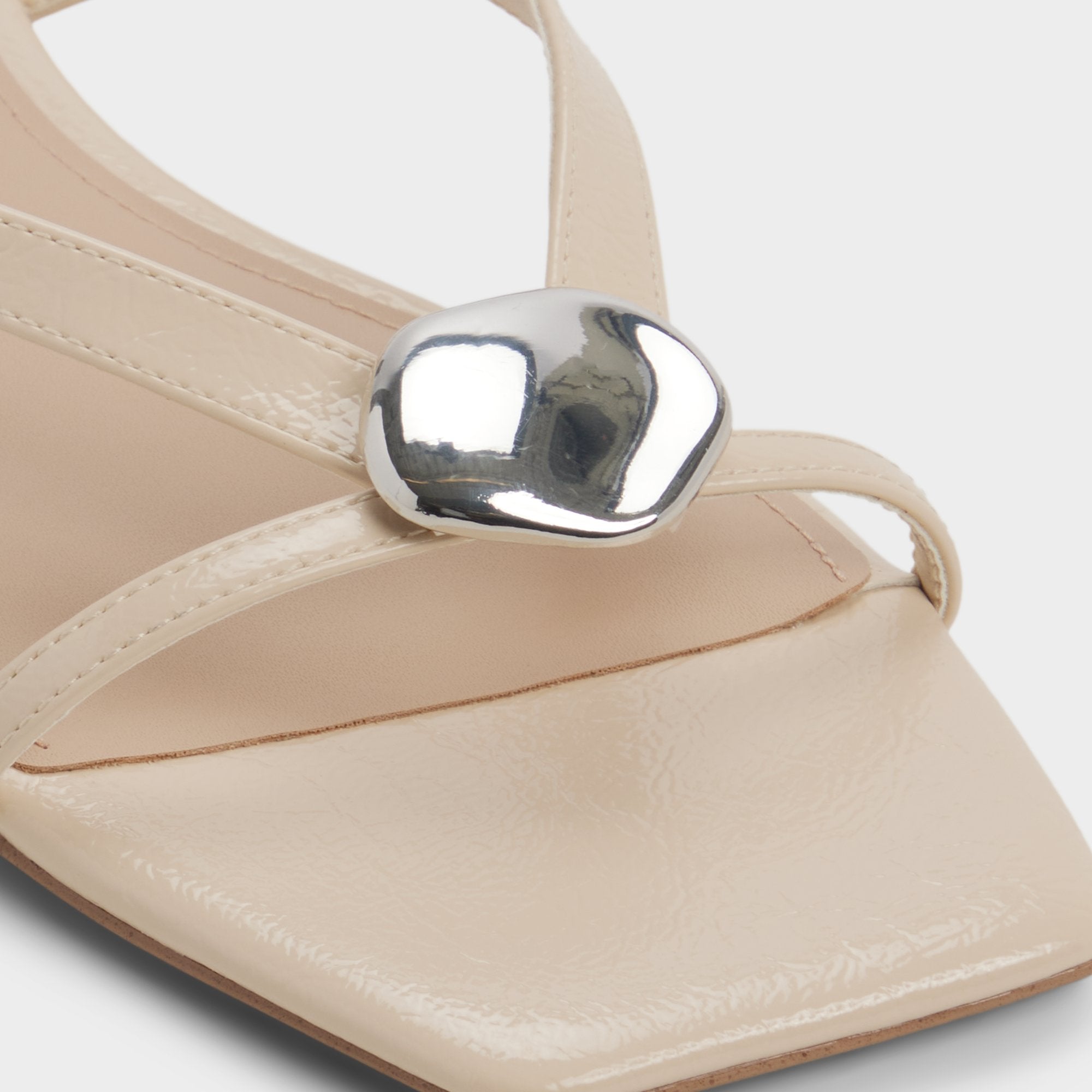 ALDO Iliria tongs plates beige cuir