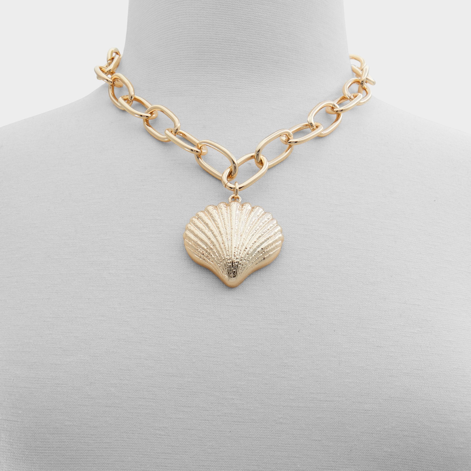 Aldo Sirenne collier pendentif doré fantaisie