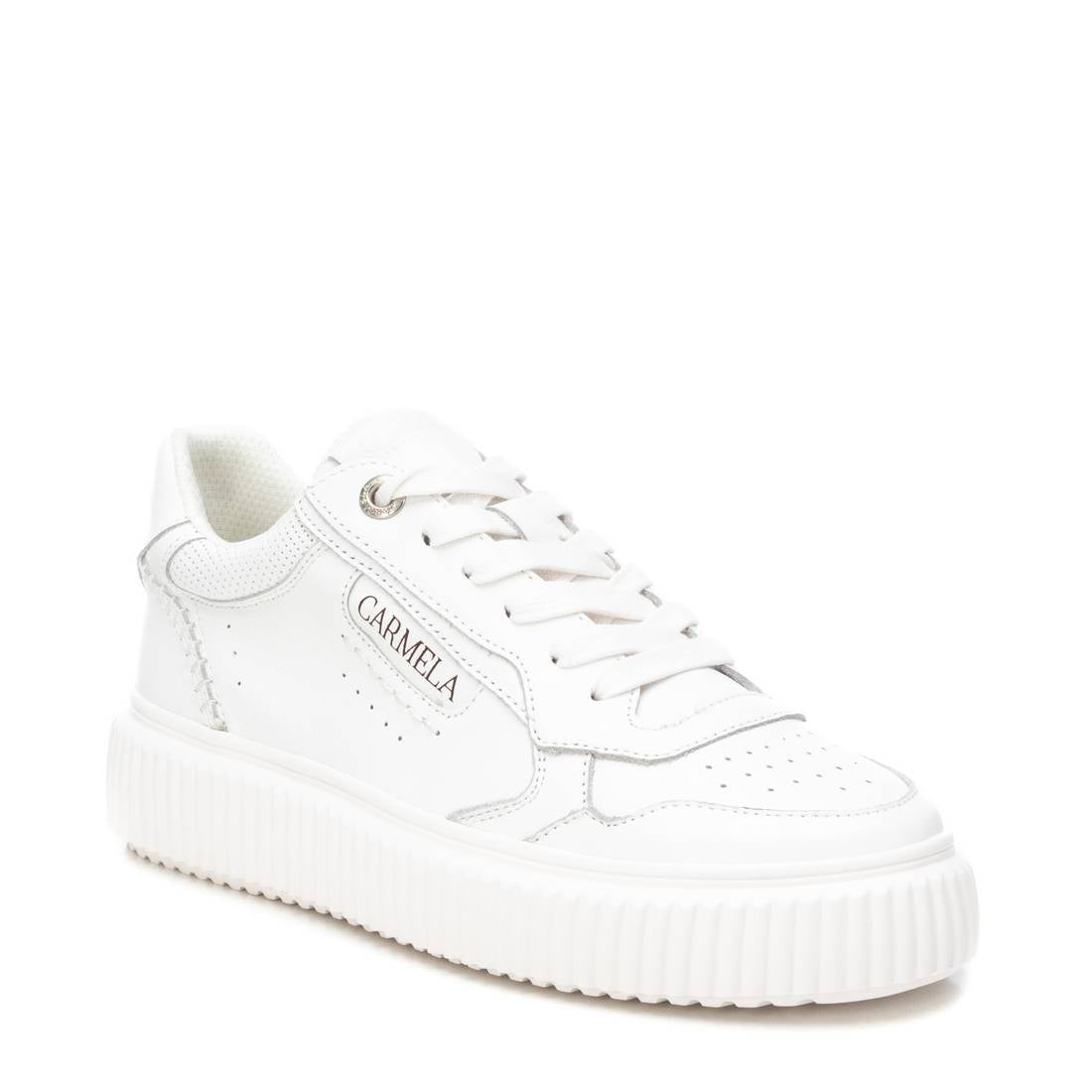 Carmela 16229401 baskets femme cuir blanc lacets