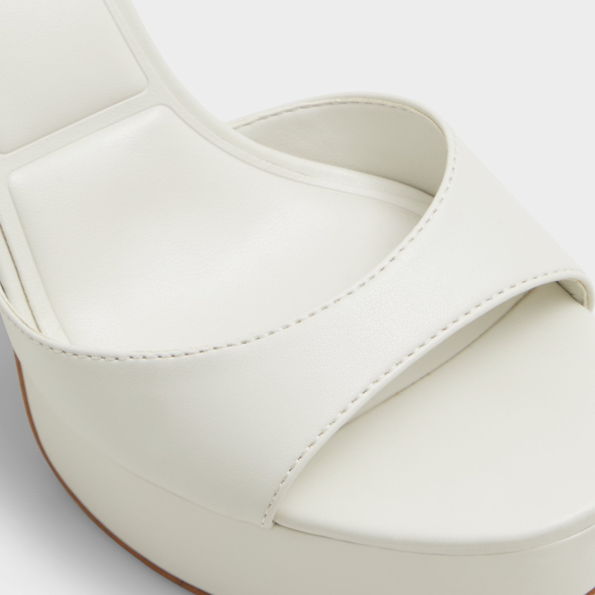 ALDO Valoria sandales talons compensés blanc