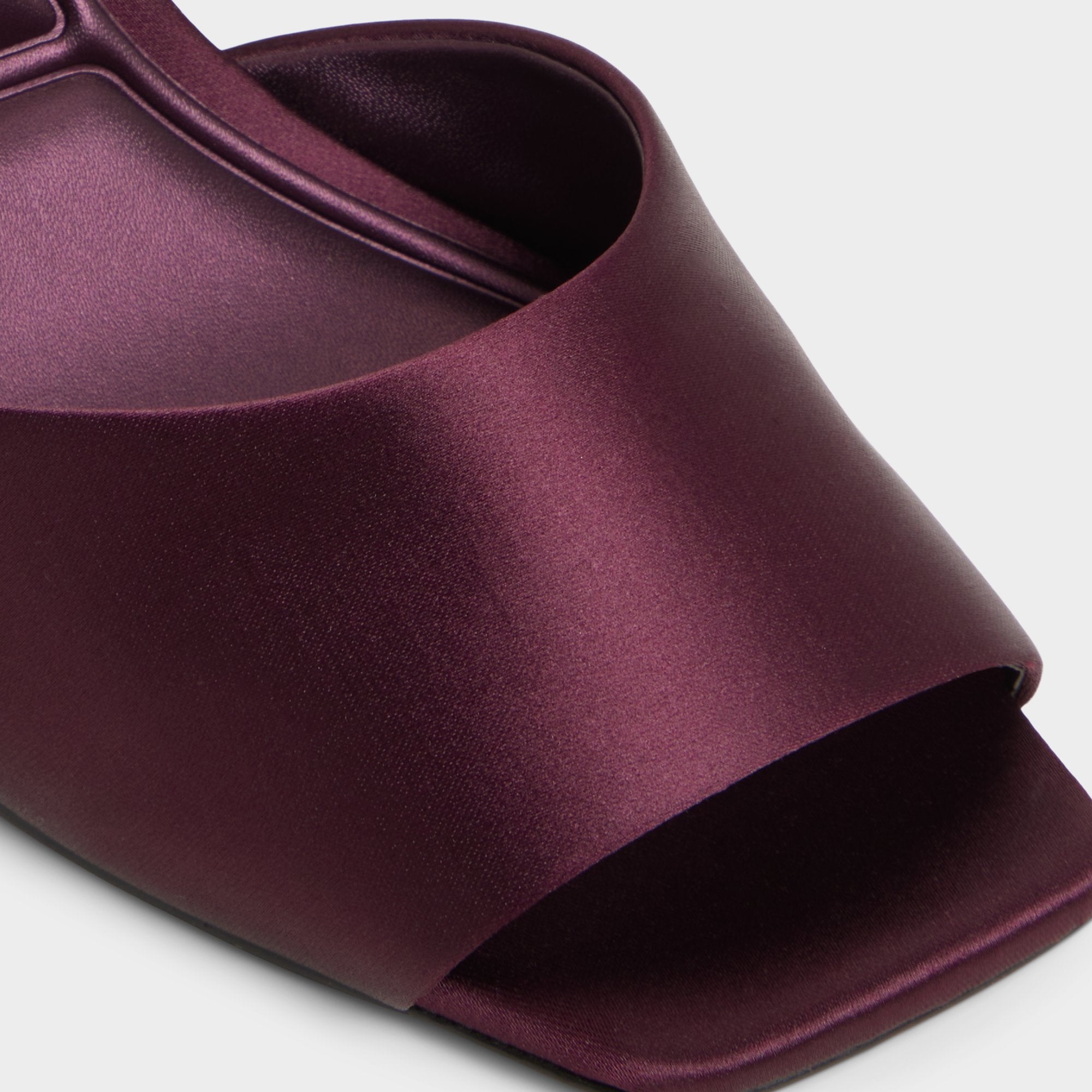 ALDO Kaiasien escarpins satin bordeaux