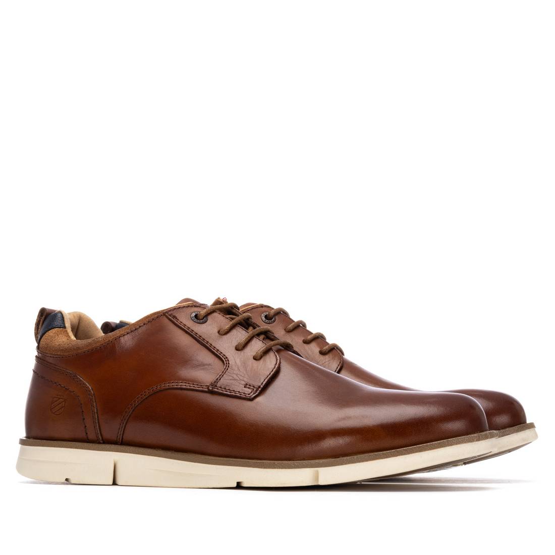 Carmela 16390901 derby cuir camel plat