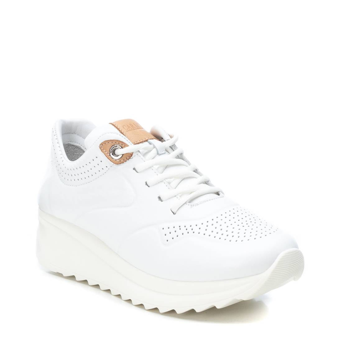 Carmela 16079804 baskets femme blanc cuir plat