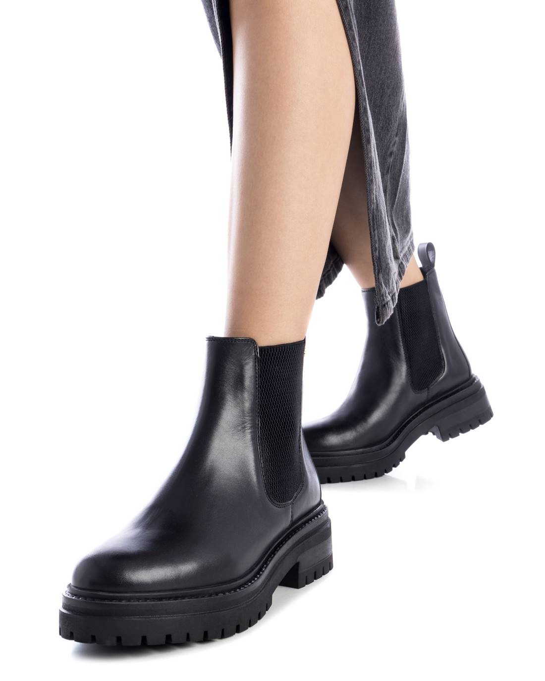 Carmela 16178101 bottines cuir noir chelsea plates