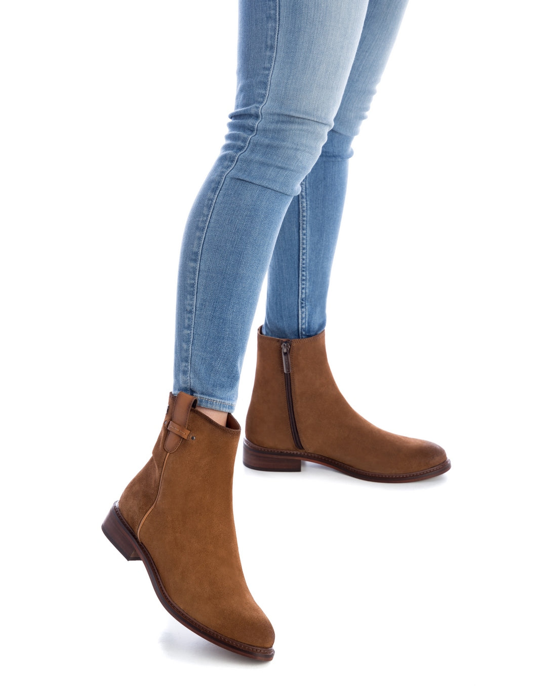 Carmela 16004801 bottines suède marron zip plat