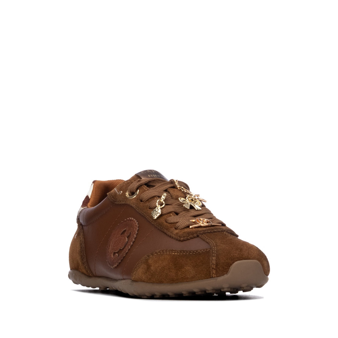 Carmela 16438402 basket femme camel talon plat