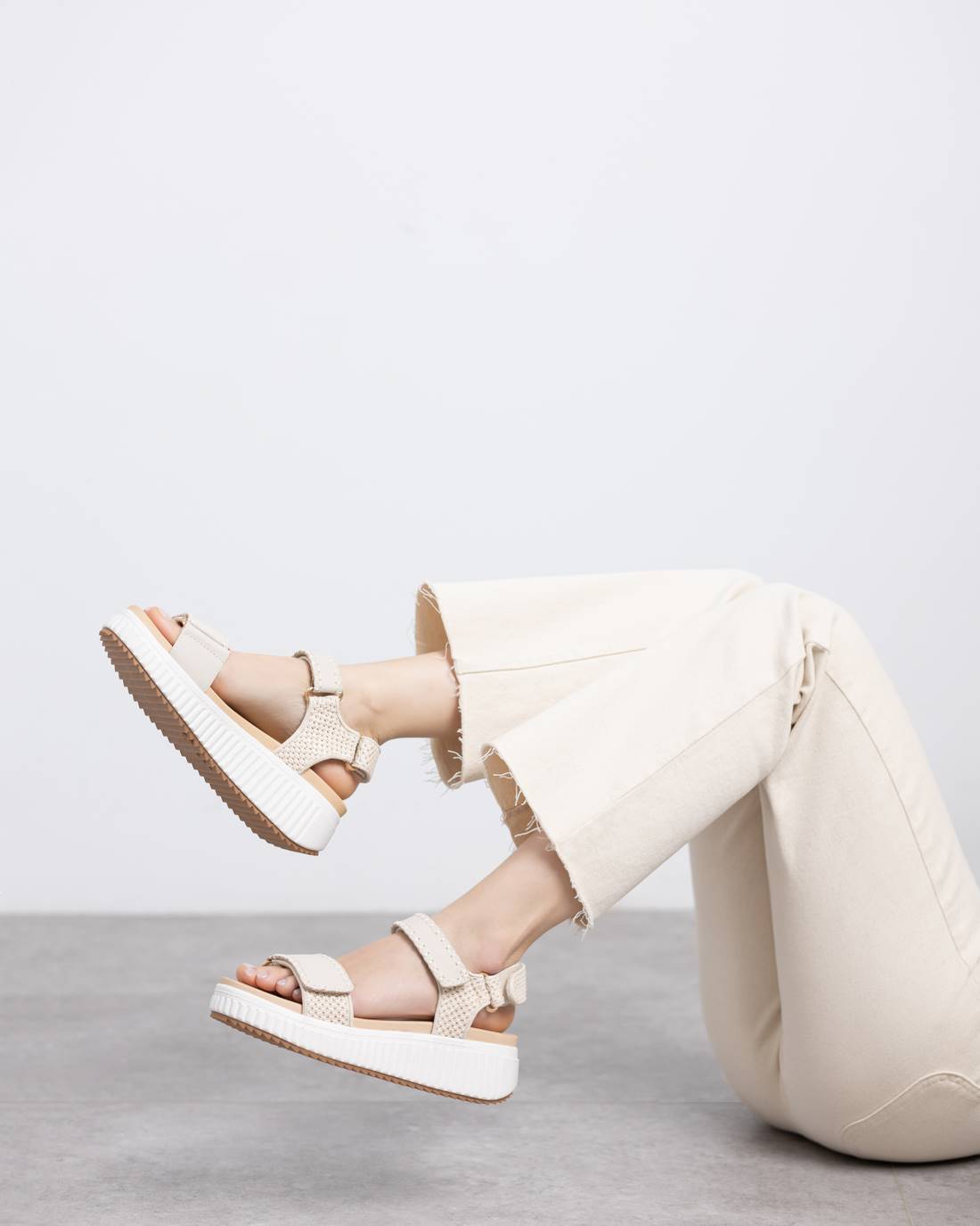 Carmela 16224302 sandales confort marron cuir scratch