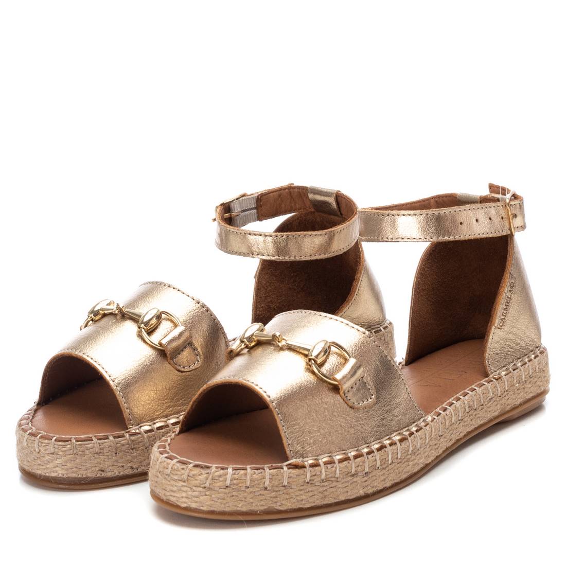 Carmela 16075401 sandale plate cuir dore