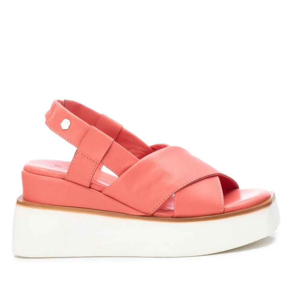 Carmela 16078702 sandale compensée femme rouge cuir 8 cm