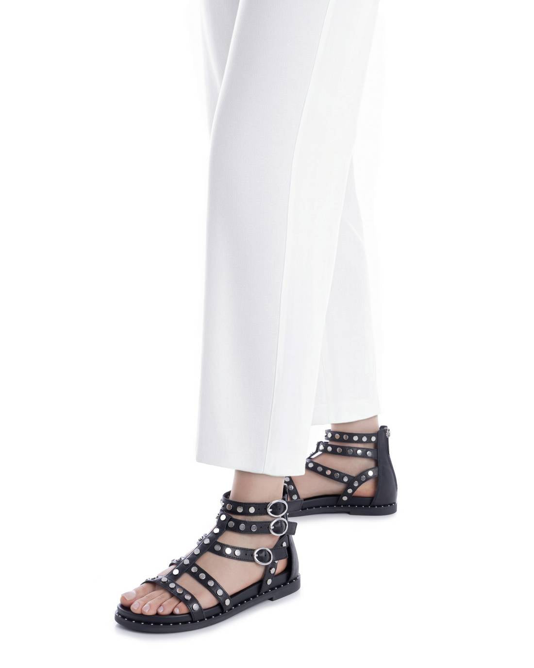 Carmela 16316301 sandales femme noir clous