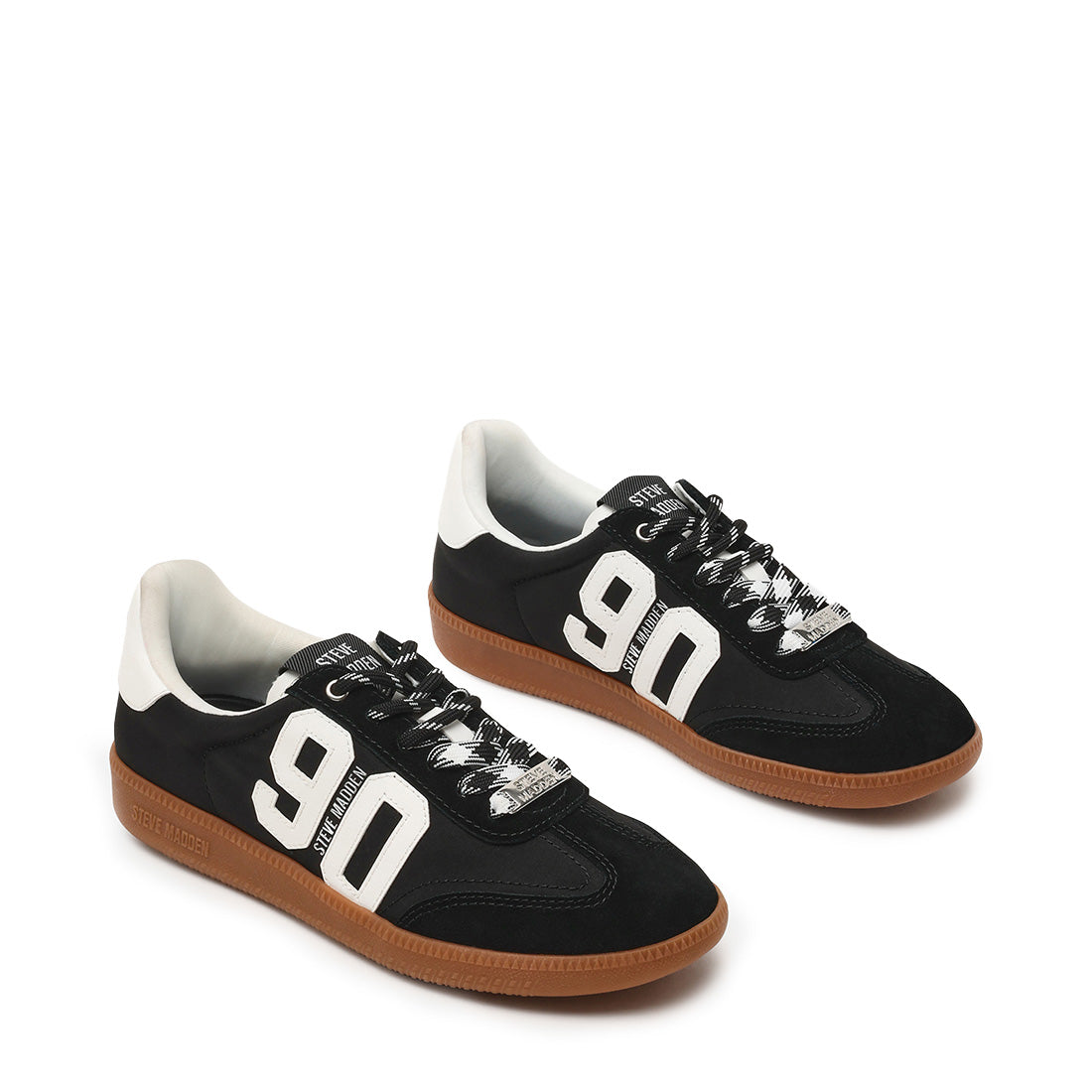Steve Madden Sm90 baskets femme noir blanc toile