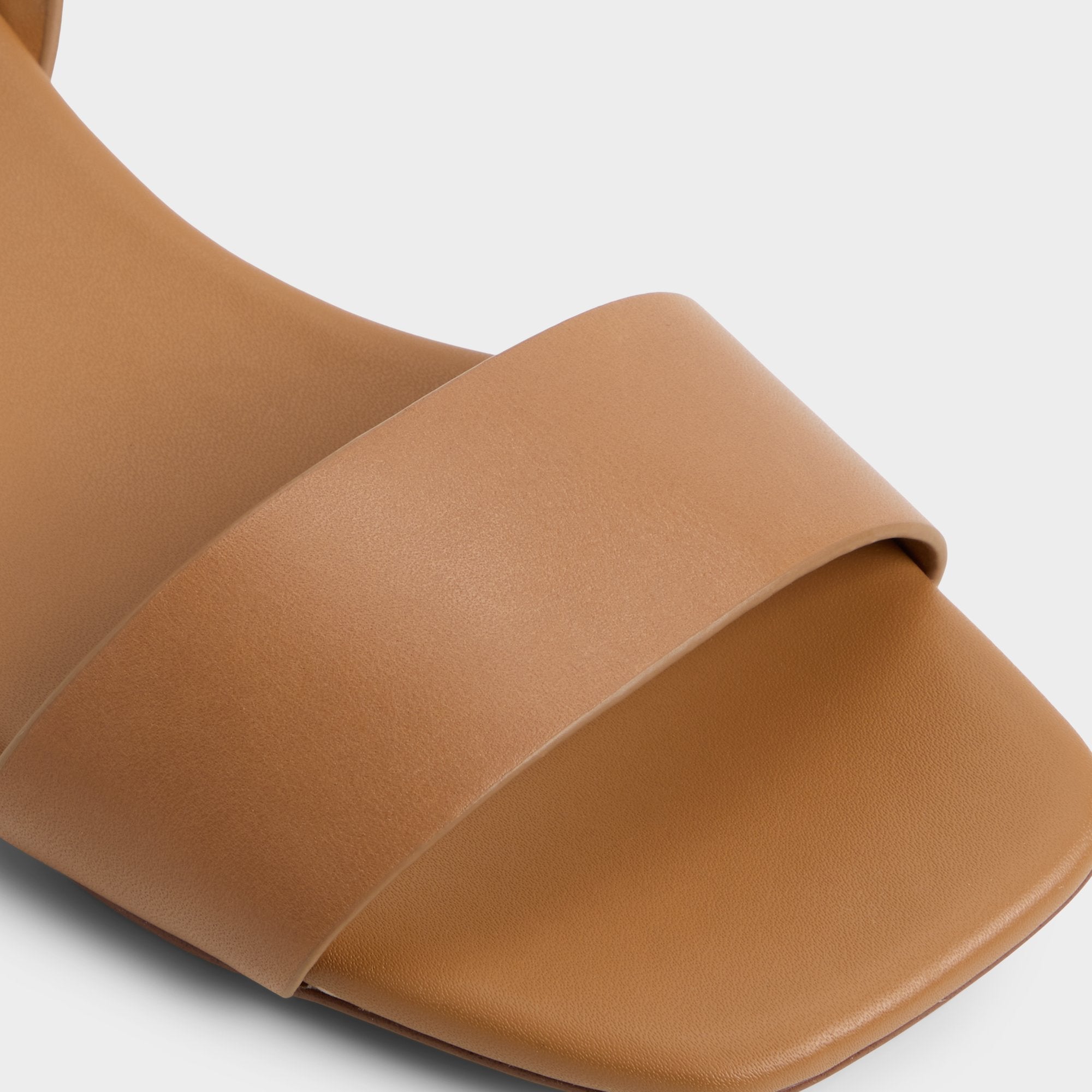 ALDO Dorenna sandales nude petit talon bloc