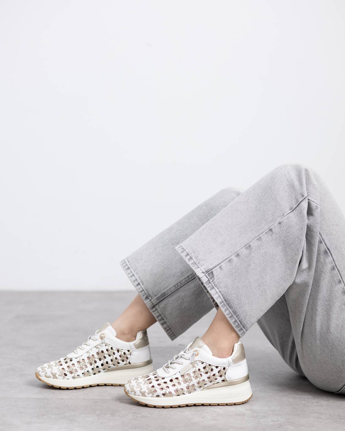 Carmela 16228701 basket cuir blanc tressé