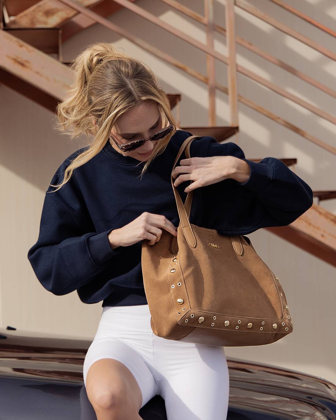 Carmela 18621201 sac épaule camel suède 43 cm