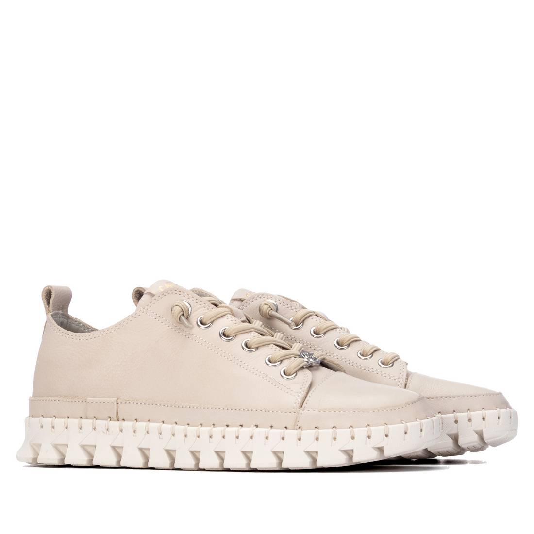 Carmela 16310502 baskets femme beiges cuir à lacets
