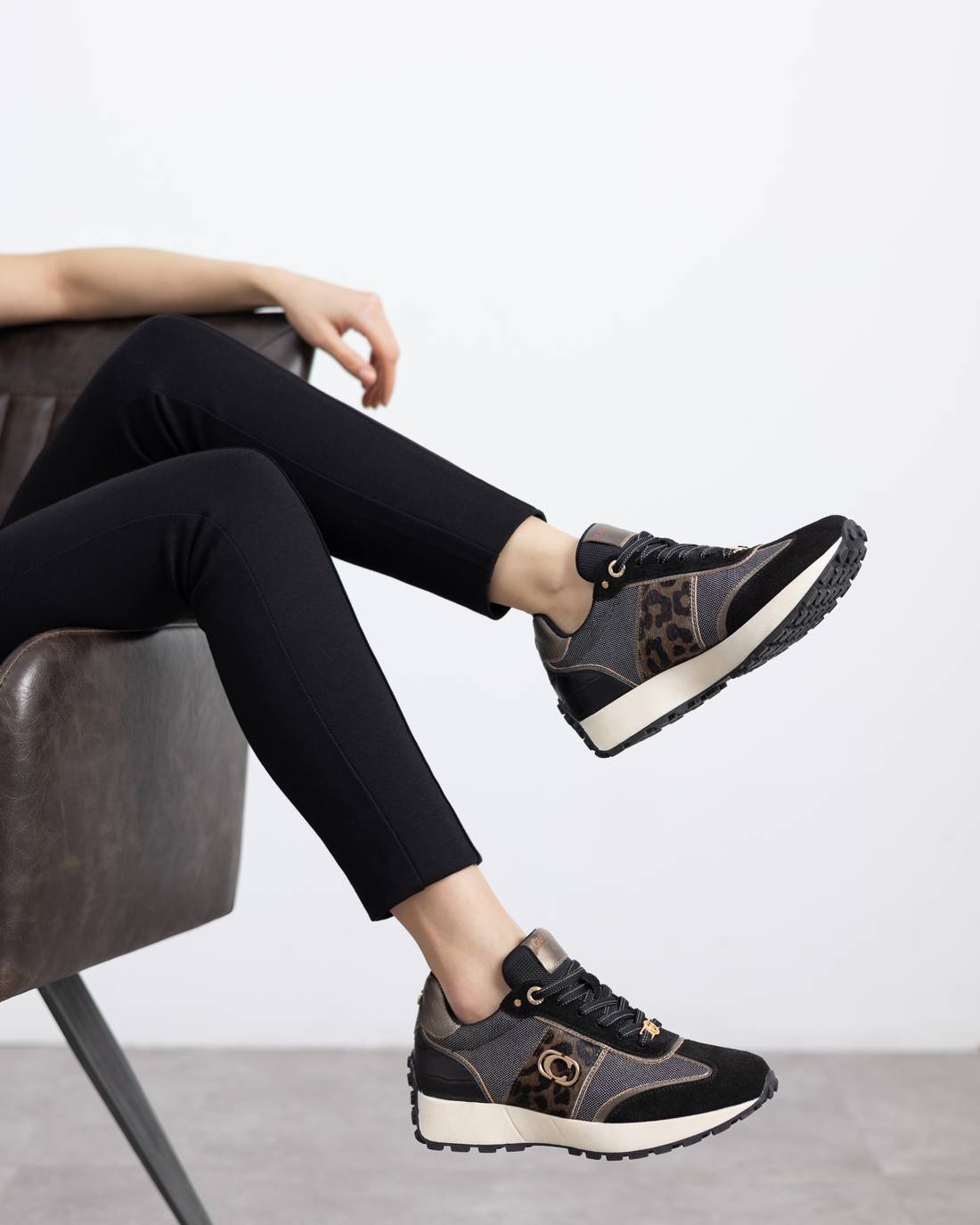 Carmela 16270203 sneaker effet cuir noir coco