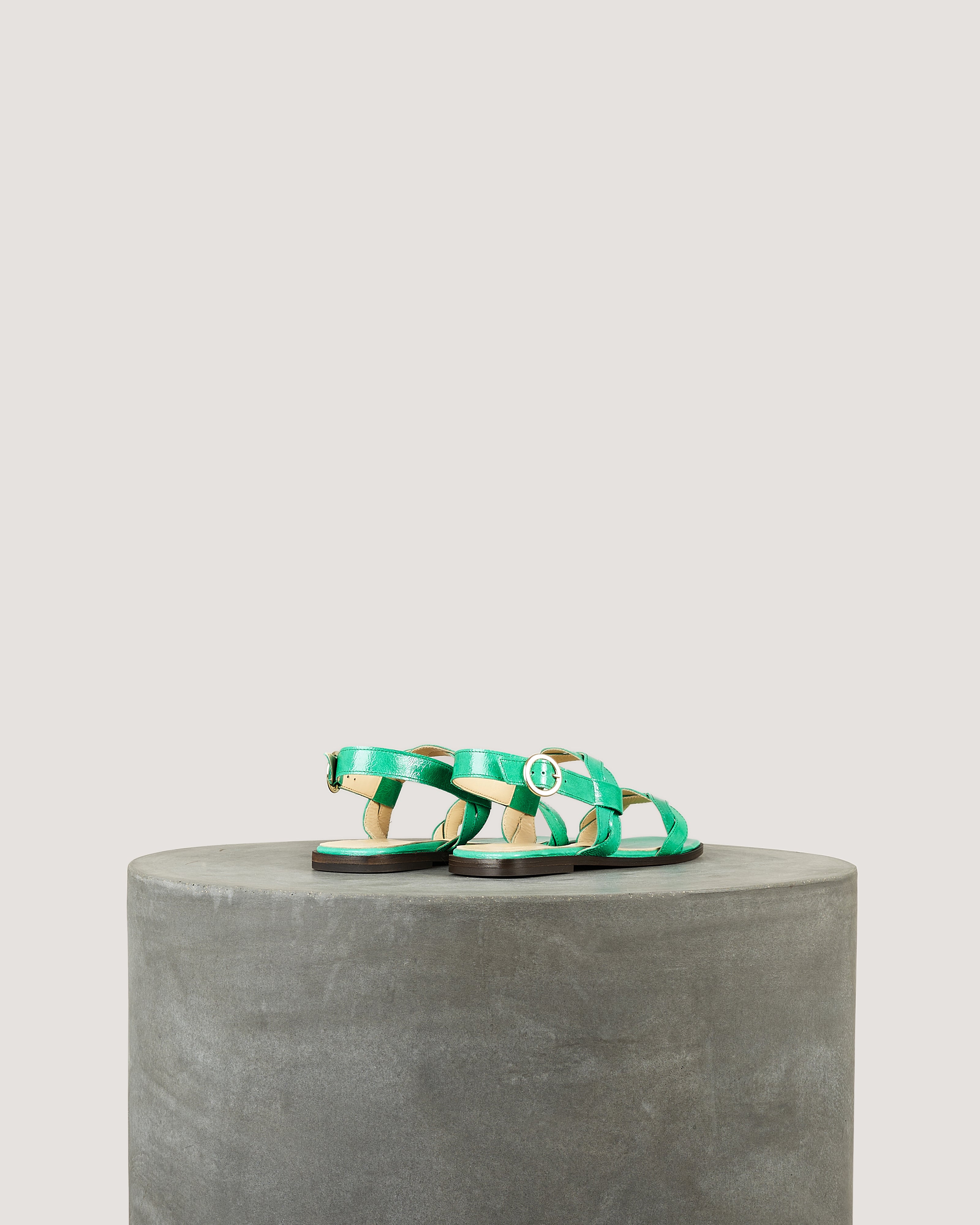 Tila March Rhea sandale plate cuir vert gazon