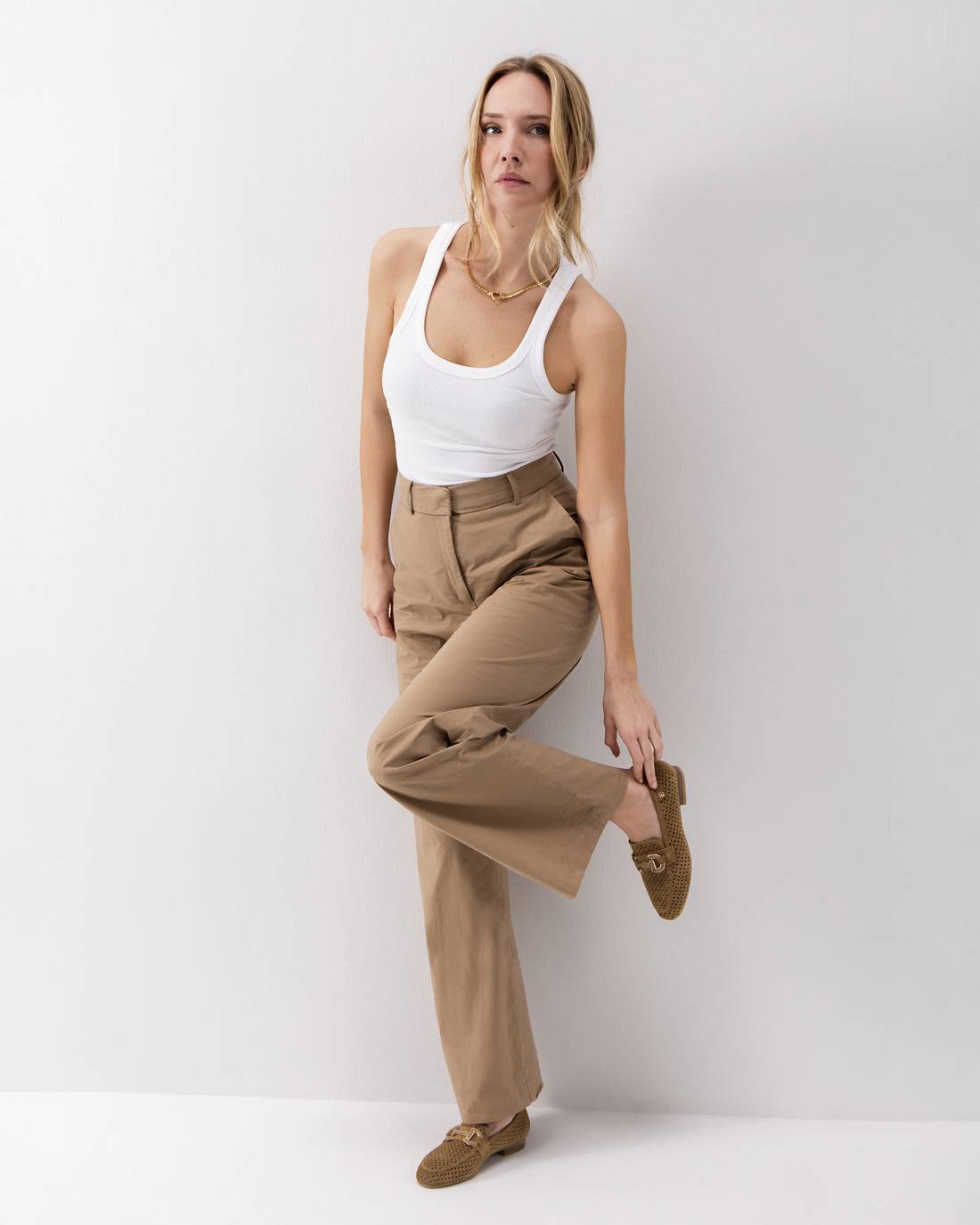 Carmela 16313701 mocassins femme cuir camel ajouré