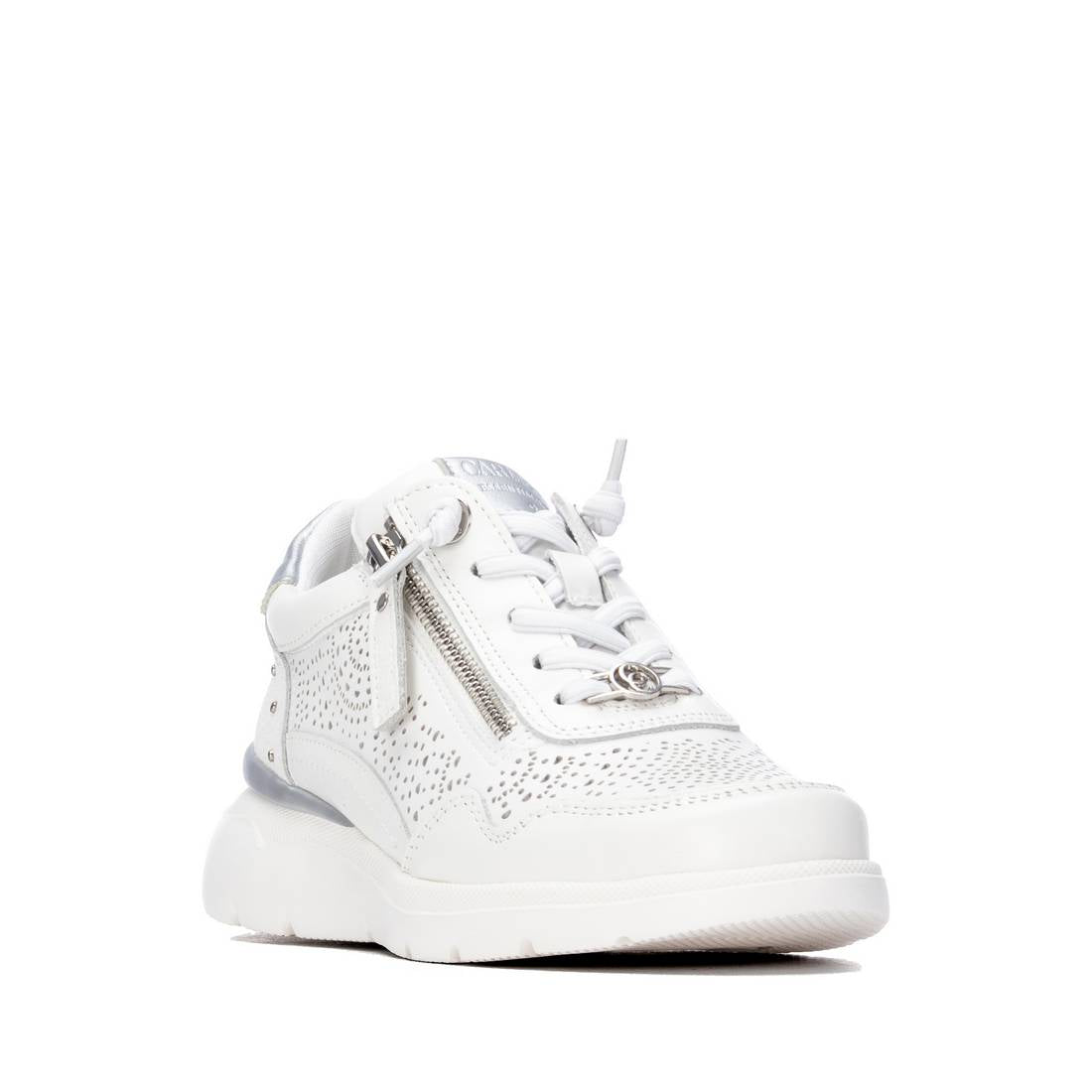 Carmela 16309603 basket femme blanche cuir ajouré