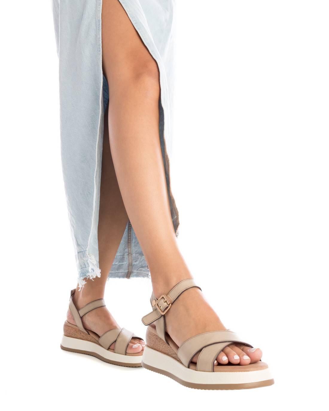 Carmela 16138902 sandale cuir marron compensée 6 cm