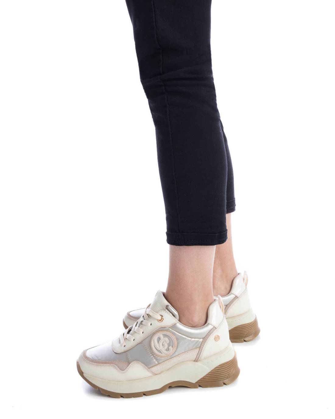 Carmela 16092804 basket femme blanche semelle volume