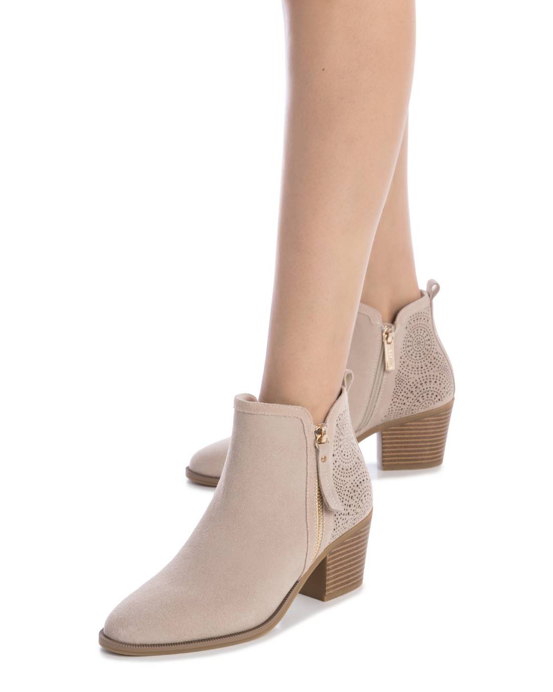 Carmela 16216303 bottines suède beige talon large