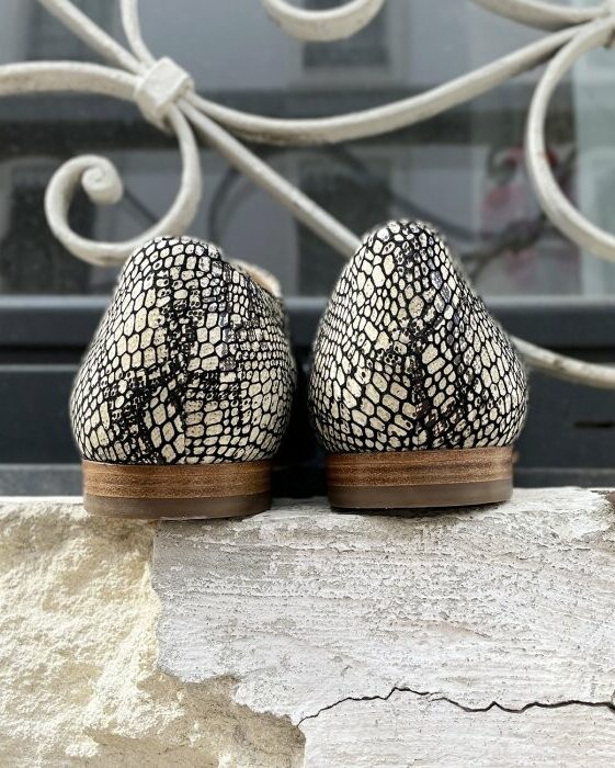 Dessine Moi Un Soulier richelieu noir python plat