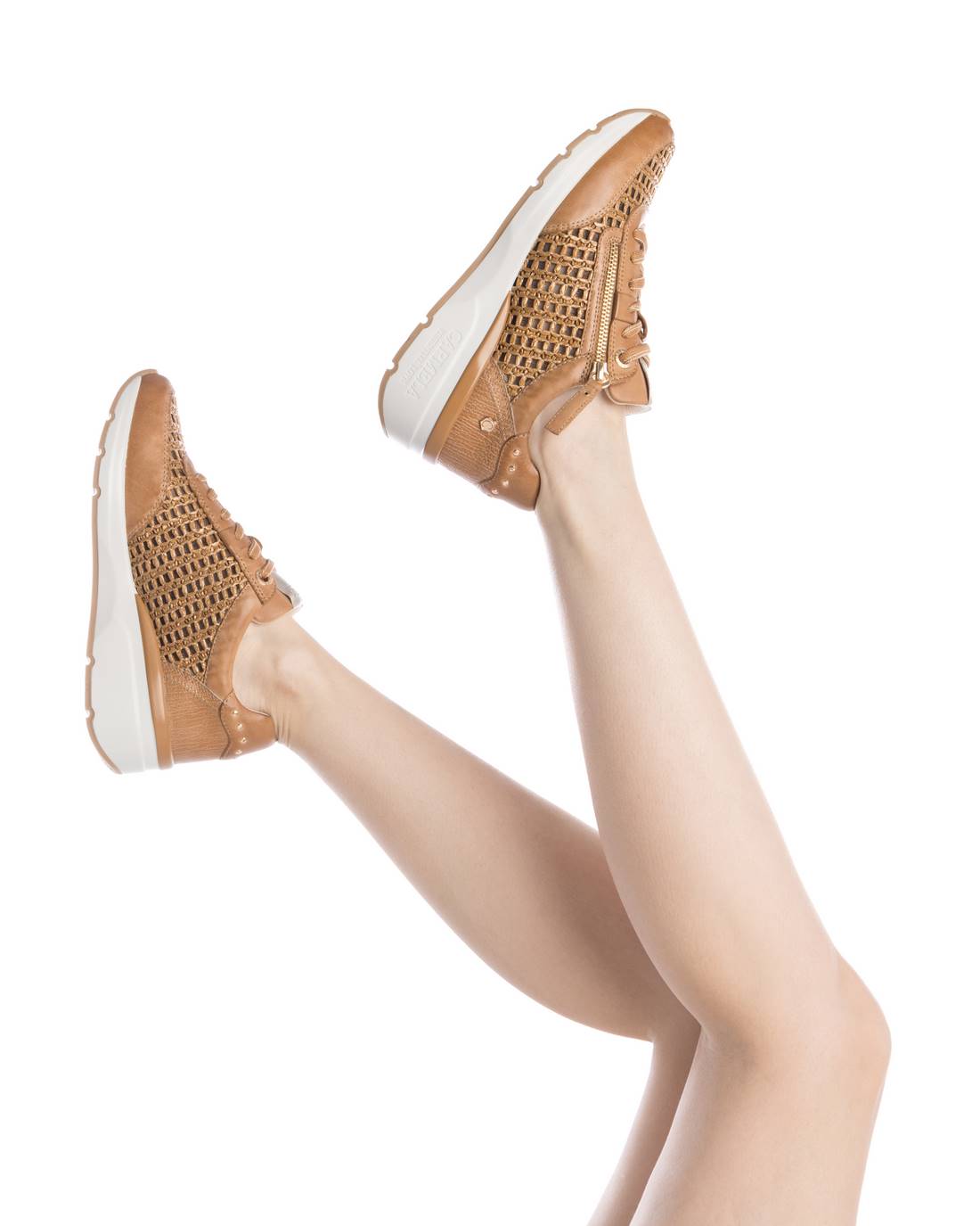 Carmela 16232601 basket camel cuir lacets + zip
