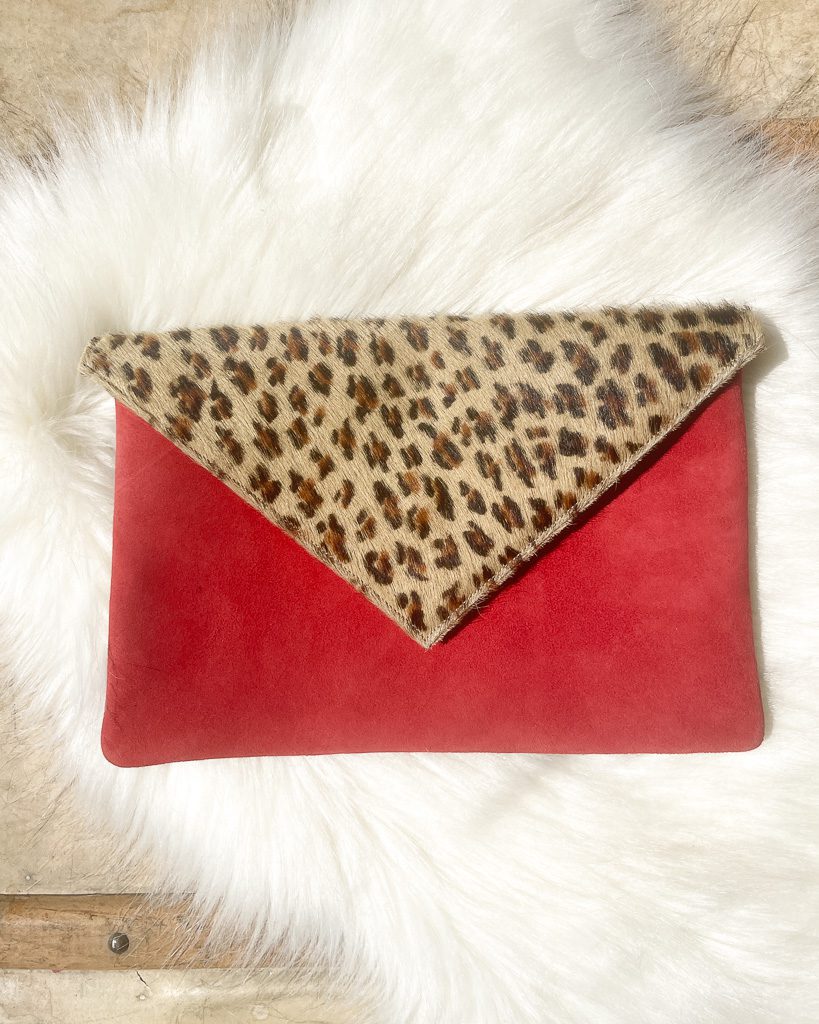Dessine Moi Un Soulier Pochette enveloppe velours rouge léopard