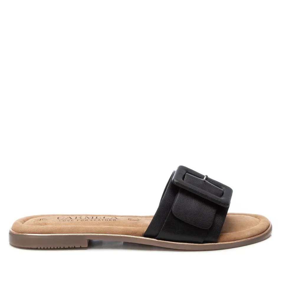 Carmela 16240601 mules cuir noir plats